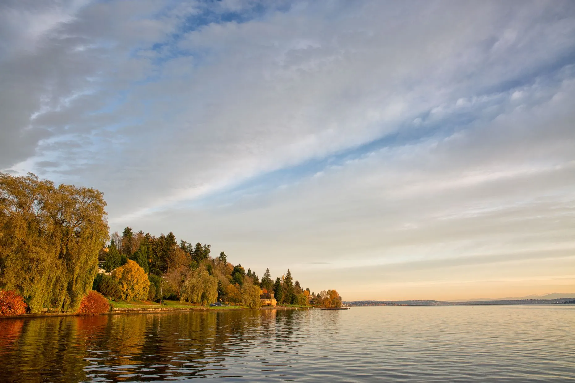 Beautiful scenery of lake